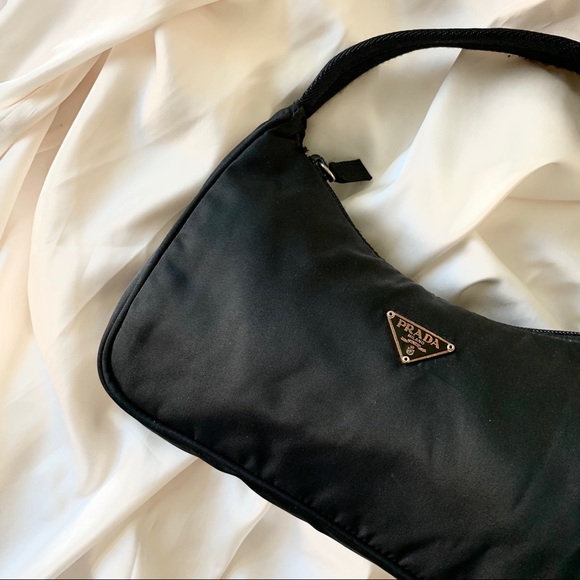 SOLD Prada Nylon Tessuto Hobo Bag - Picture 4 of 7